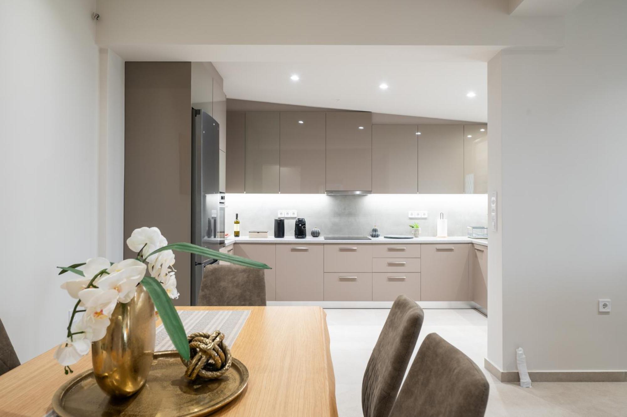 Вилла Thea Seaview Luxury Living Каламата Экстерьер фото